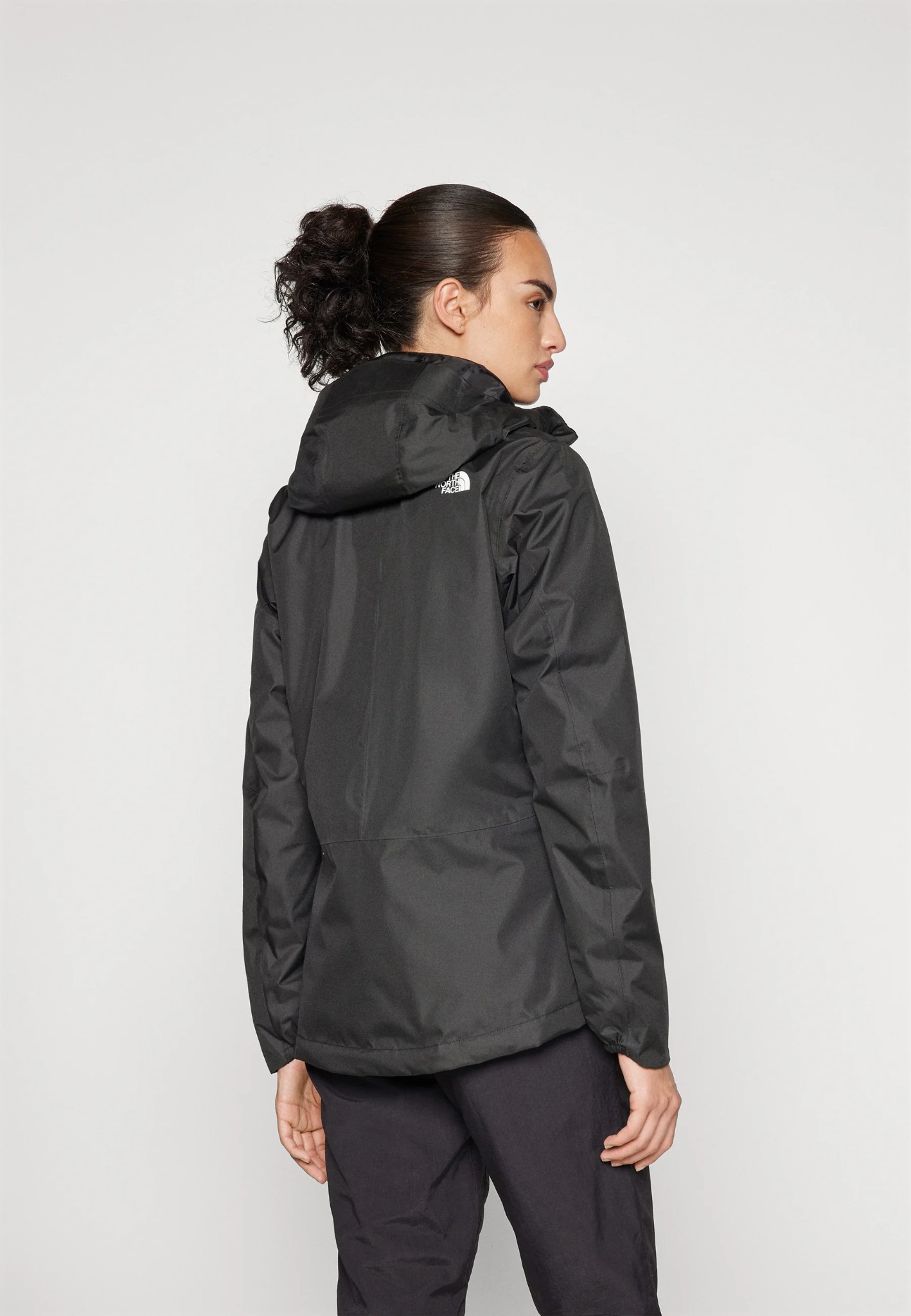 Photo produit détail d'une veste The North Face