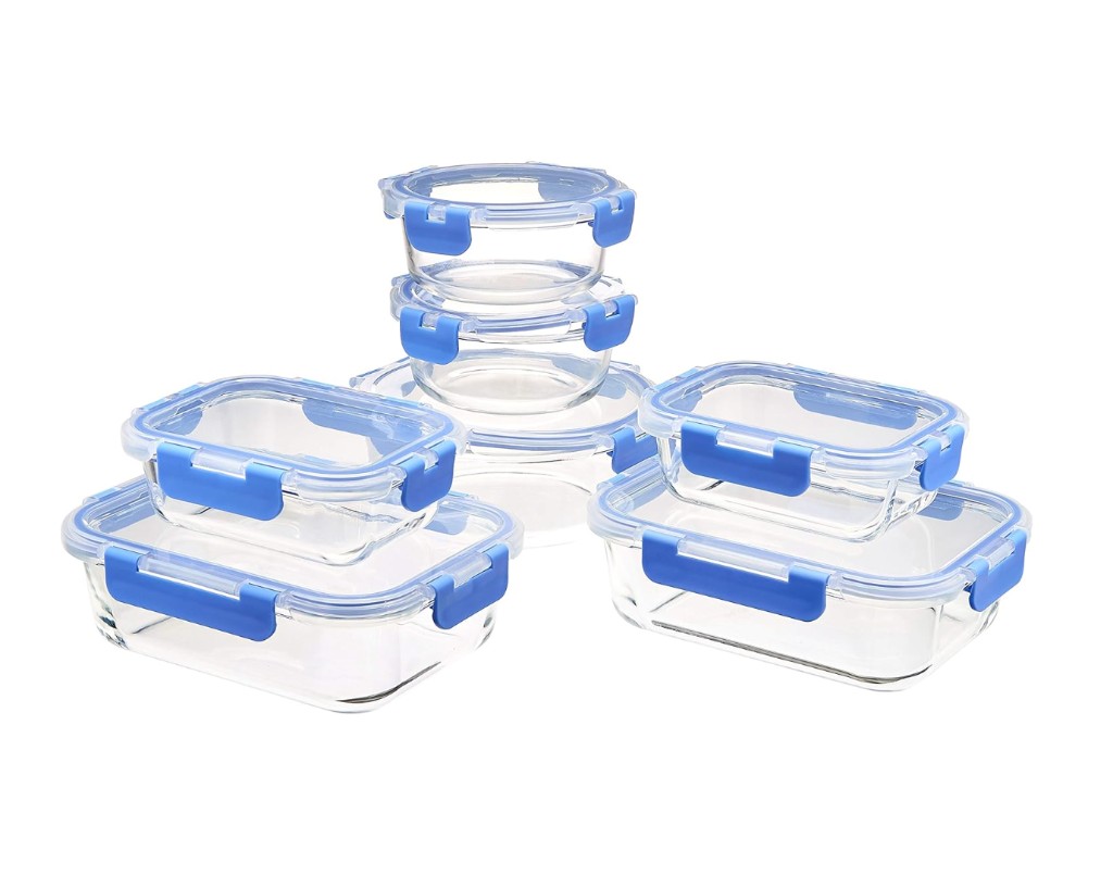 Packshot original du set de boîtes alimentaires en verre sur fond blanc